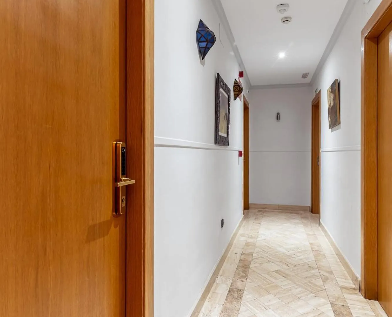 גרנדה Hotel Reina Mora 2*,