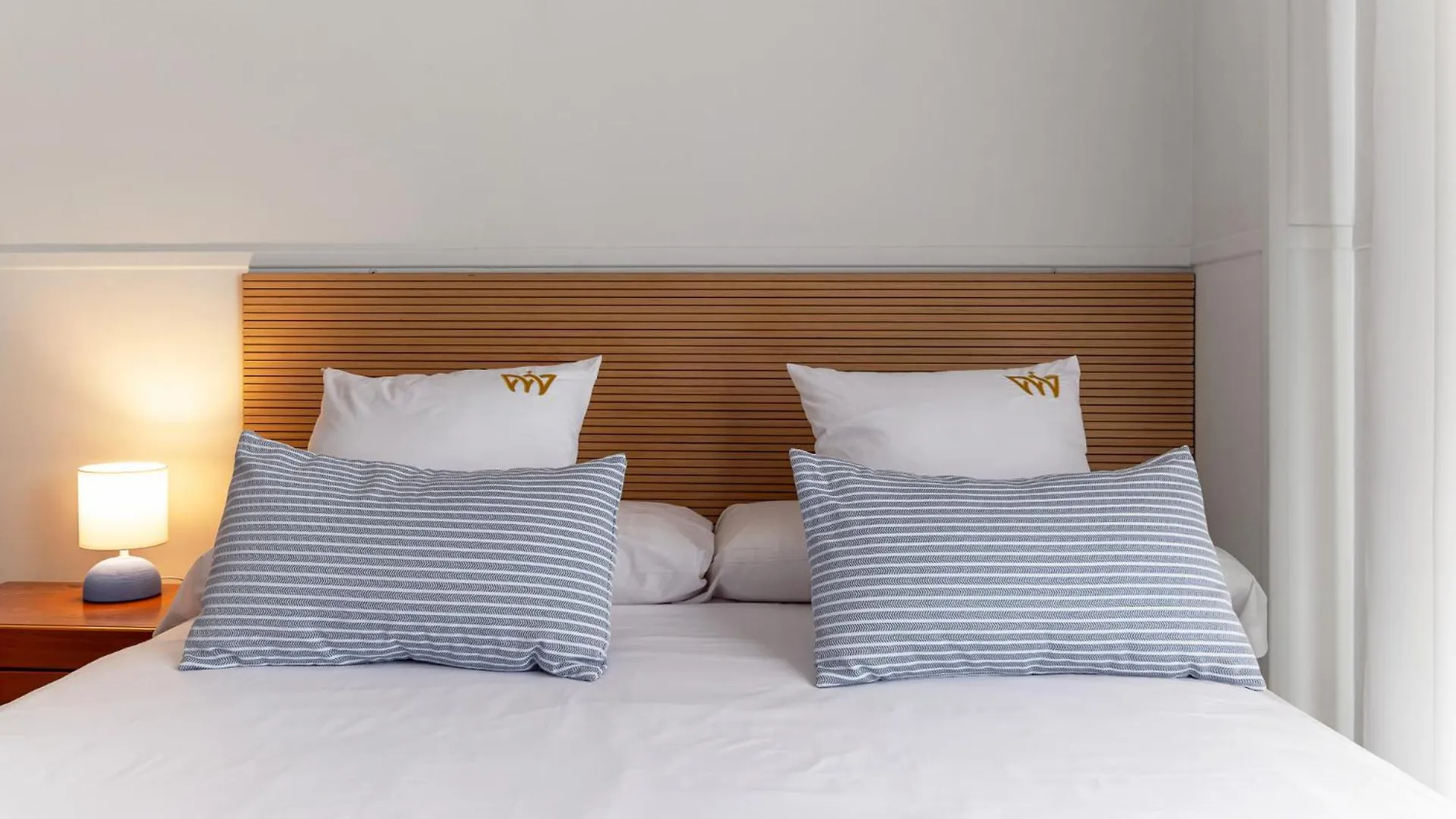 Hotel Reina Mora Granada 2*,  Spain