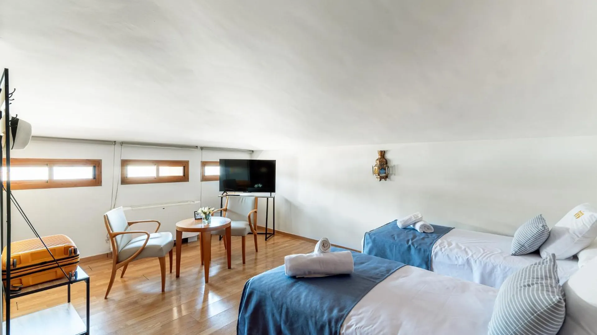 Hotel Reina Mora Granada 2*,