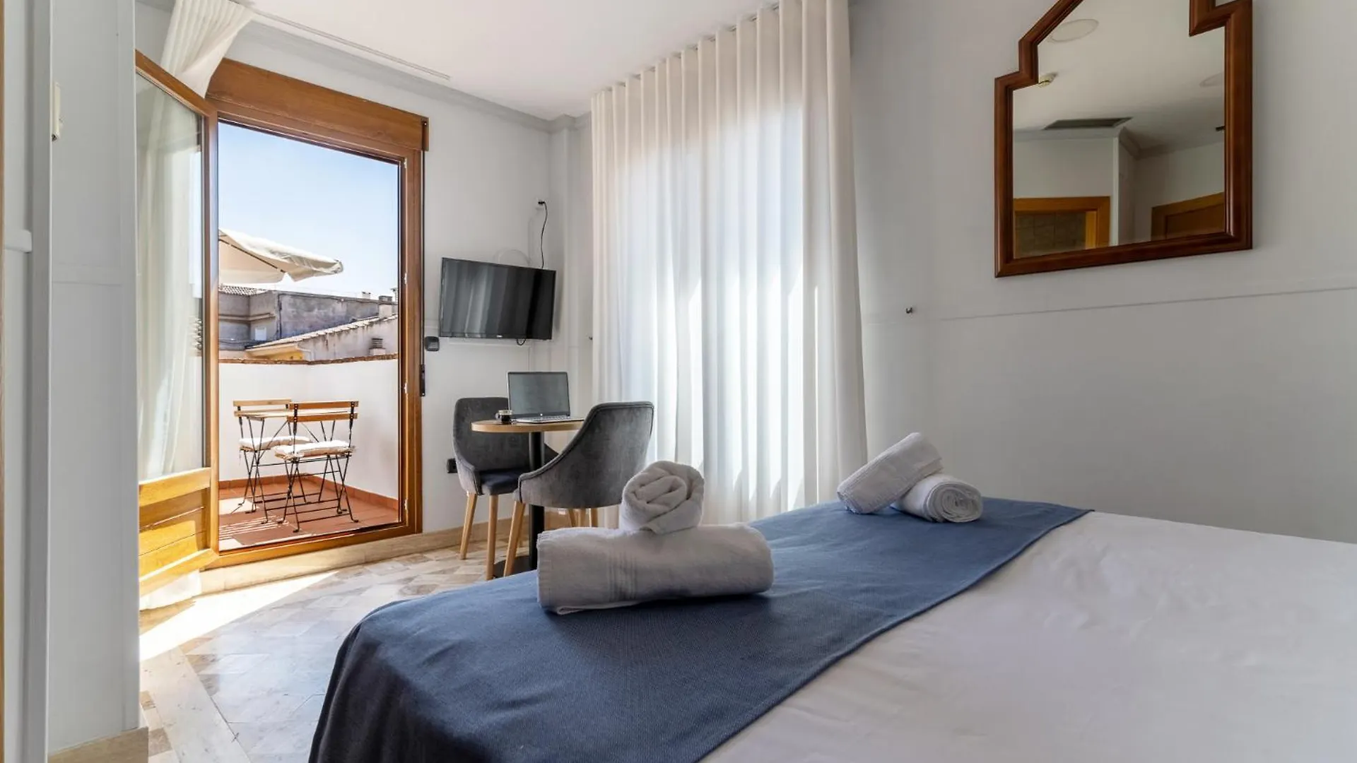 Hotel Reina Mora Granada