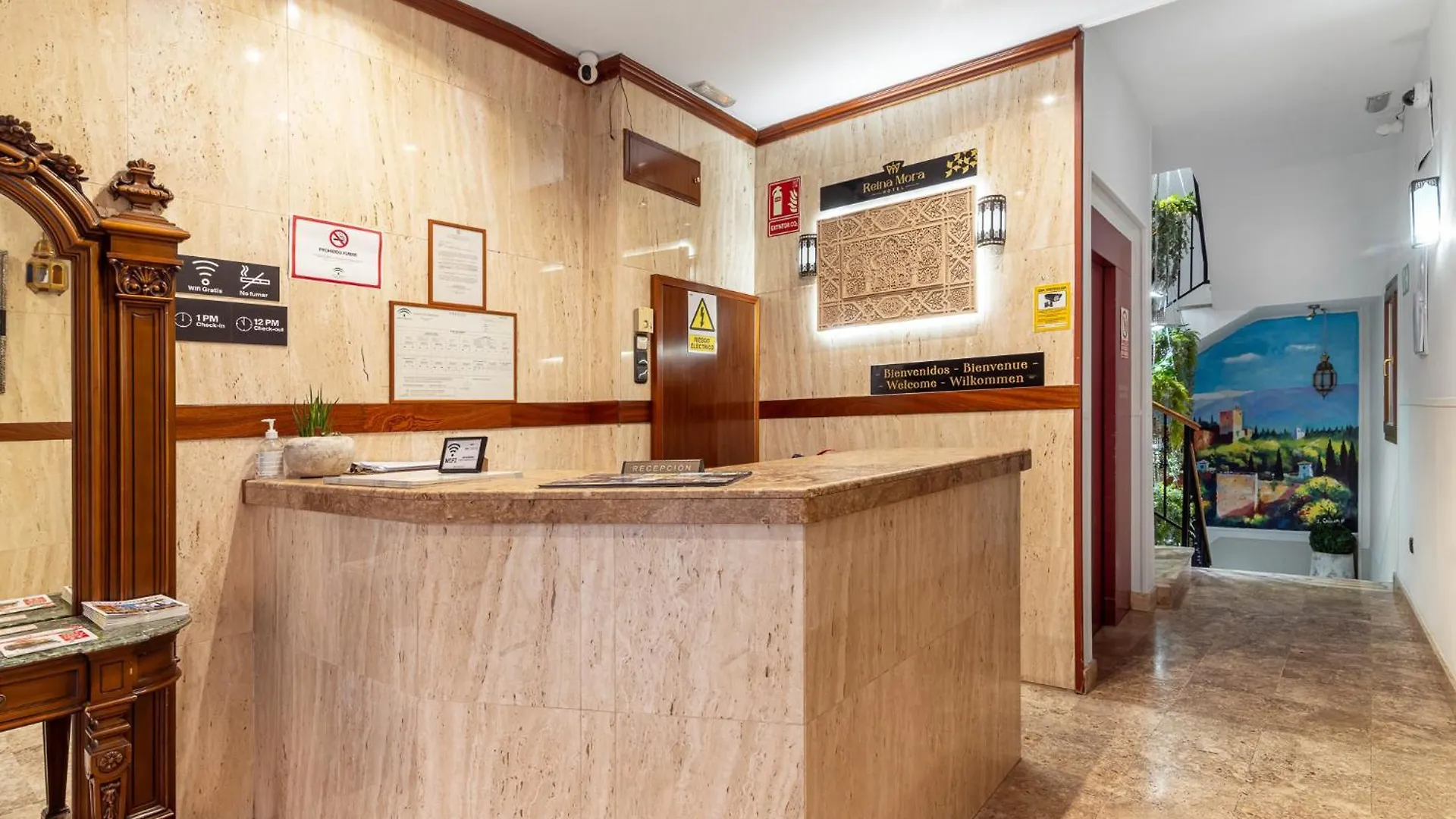 Hotel Reina Mora Granada