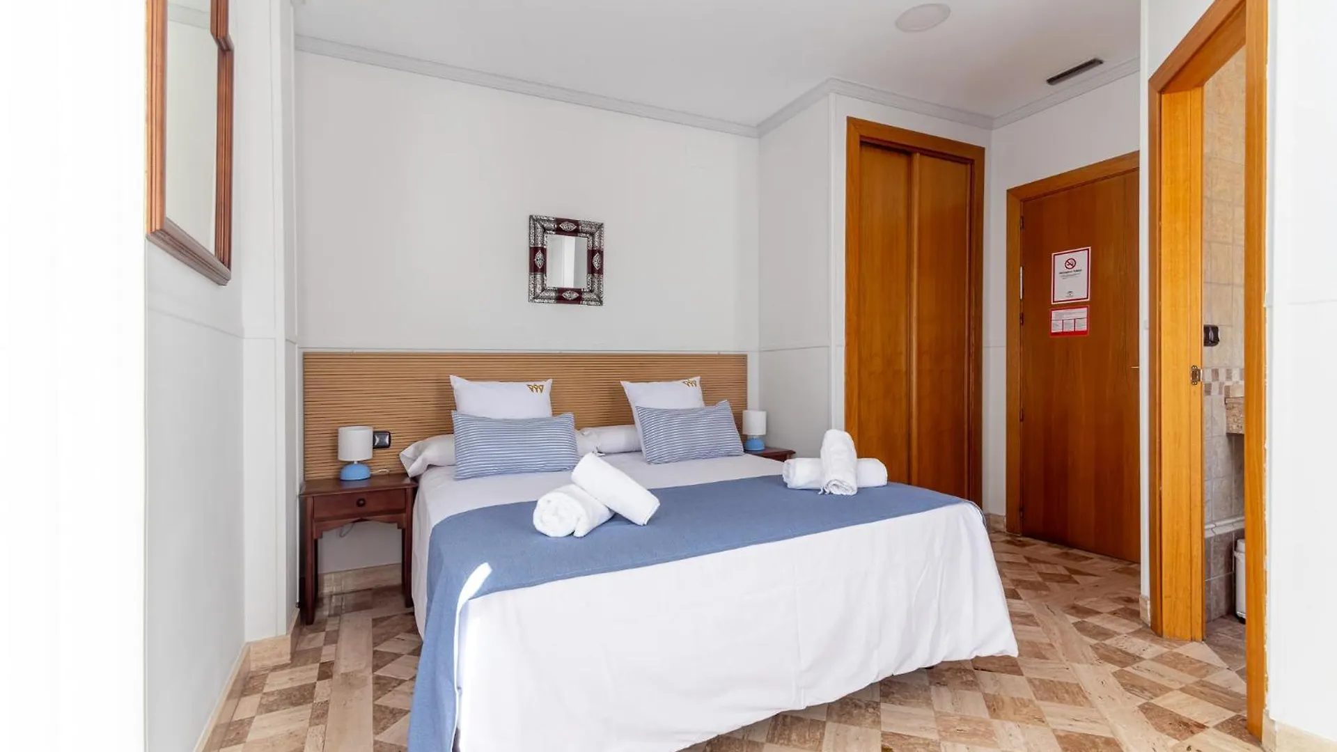 Hotel Reina Mora Granada